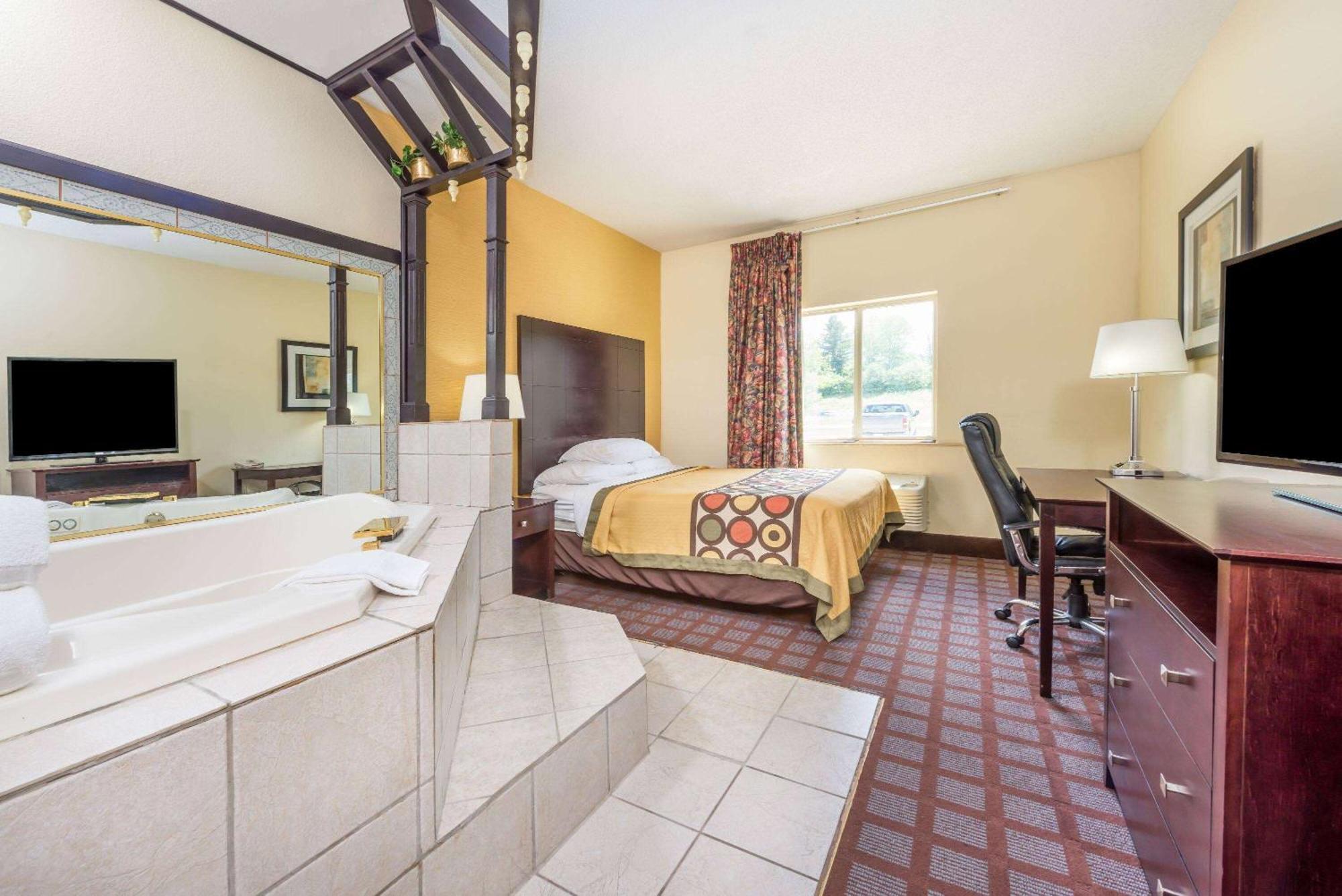 Super 8 By Wyndham Bloomington University Area Εξωτερικό φωτογραφία